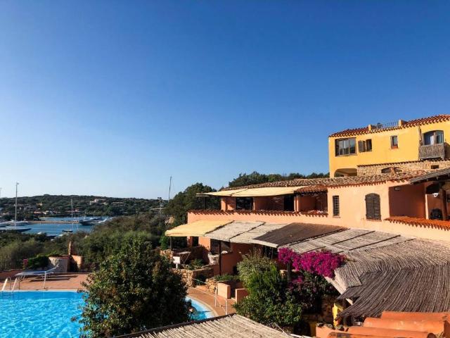 Appartamento in vendita a Arzachena SS