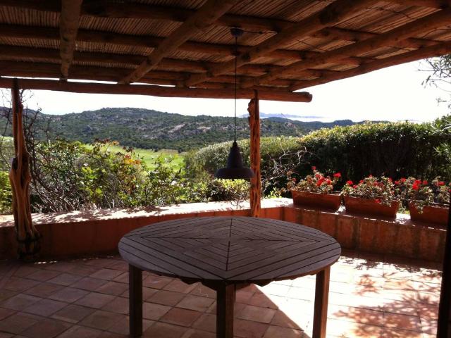 Appartamento in vendita a Arzachena OT