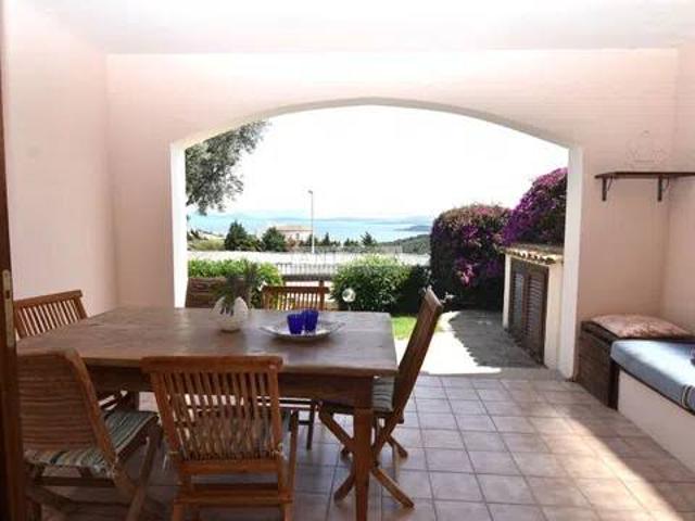Appartamento in vendita a Arzachena OT