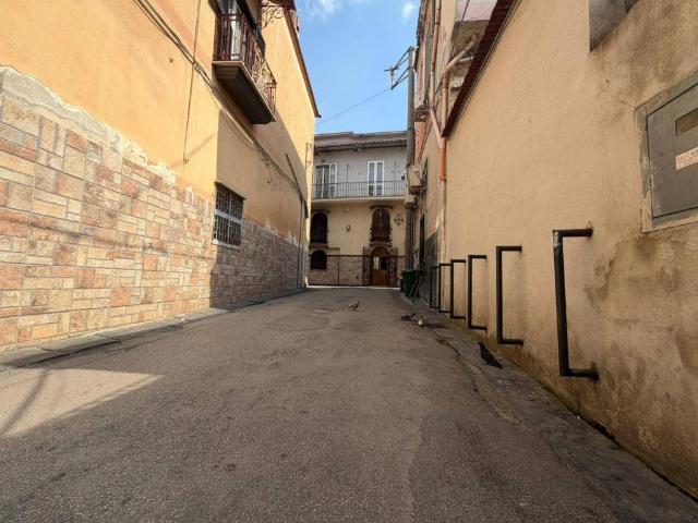 Appartamento in vendita a Arzano NA