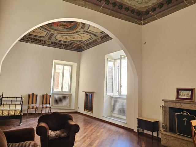 Appartamento in vendita a Ascoli Piceno, Centro Storico