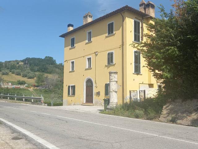 Appartamento in vendita a Ascoli Piceno, Brecciarolo
