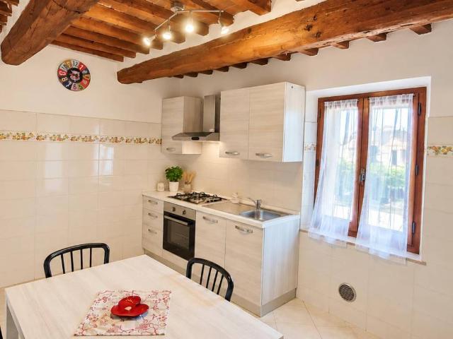 Appartamento in vendita a Asciano SI