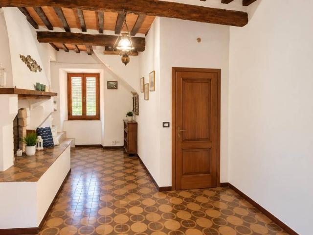 Appartamento in vendita a Asciano SI