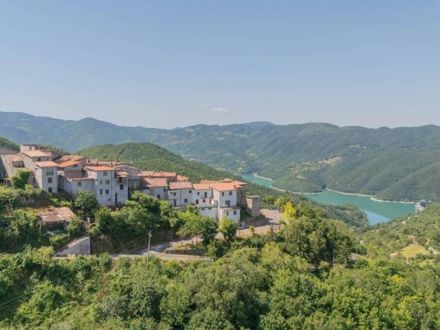 Appartamento in vendita a Ascrea RI