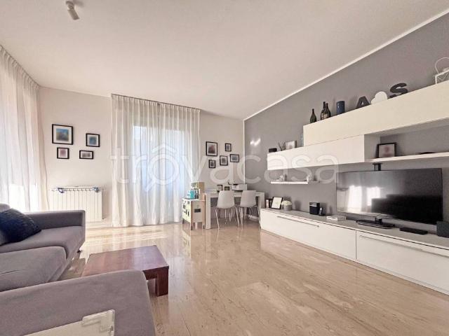 Appartamento in vendita a Buccinasco via Giotto