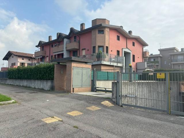 Appartamento in vendita a Busnago MB