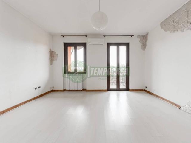 Appartamento in vendita a Busnago MB