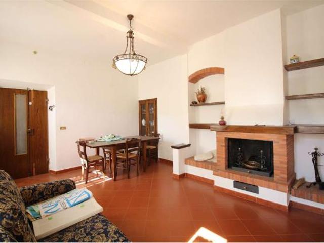 Appartamento in vendita a Buti 149 mq Rif: 1417684
