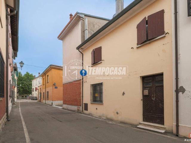 Casa indipendente in vendita a Bagnara di Romagna RA