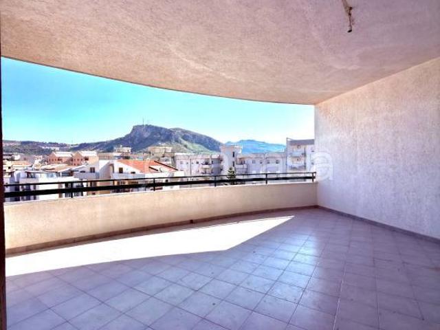 Appartamento in vendita a Bagheria via Lo Monaco, 9