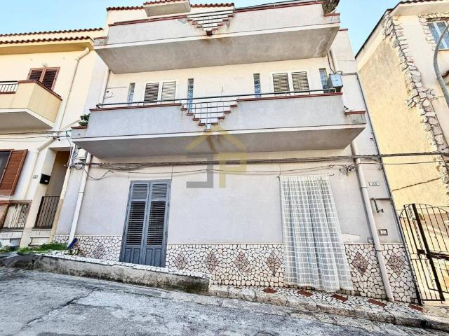 Appartamento in vendita a Balestrate PA
