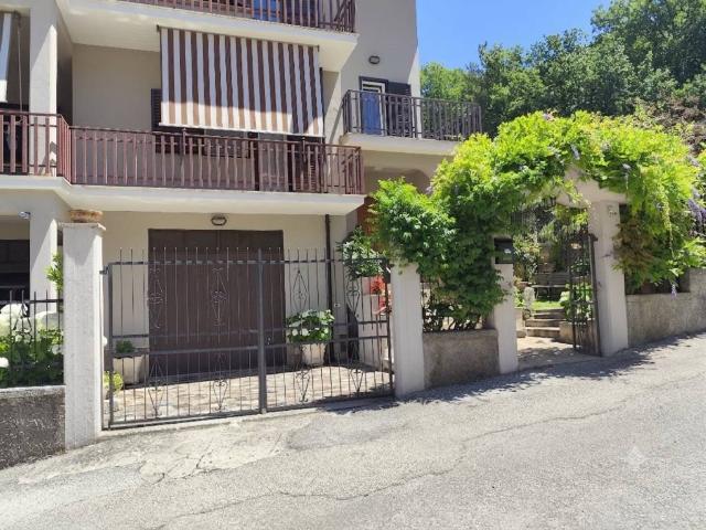 Appartamento in vendita a Balsorano AQ