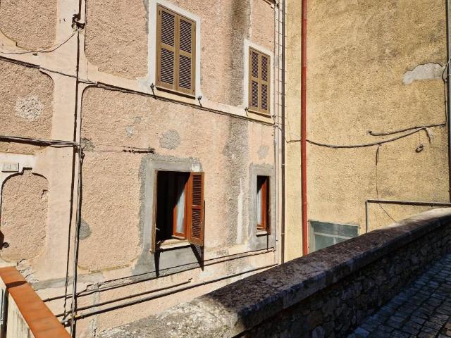 Appartamento in vendita a Bassiano LT