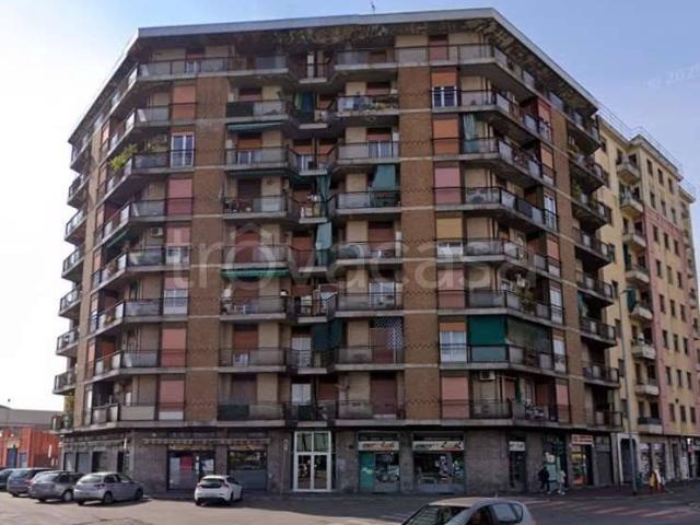 Appartamento in vendita a Baranzate via Bissone, 6