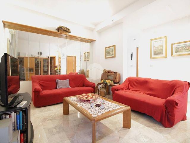 Appartamento in vendita a Baranzate MI