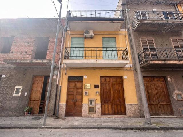 Appartamento in vendita a Barcellona Pozzo Di Gotto