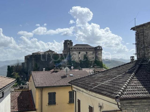Appartamento in vendita a Bardi via Pietro Cella