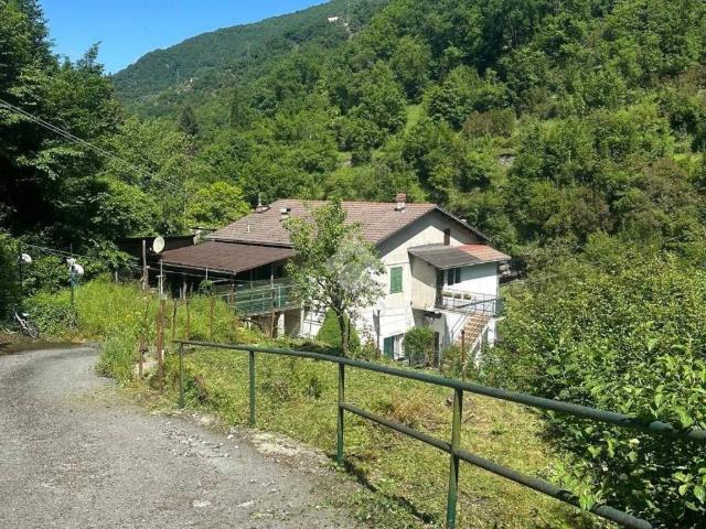 Appartamento in vendita a Bargagli GE