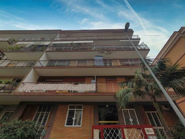 Appartamento in vendita a Bari BA
