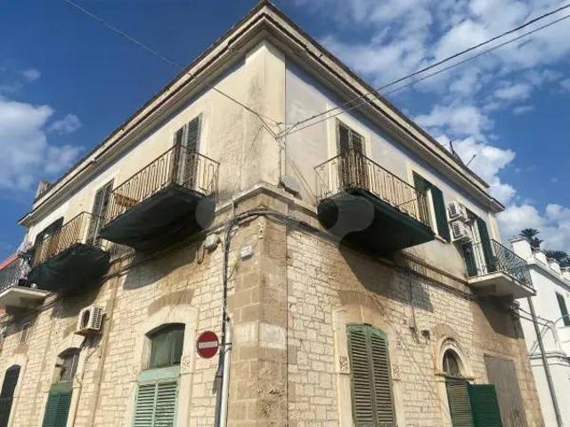 Appartamento in vendita a Bari BA
