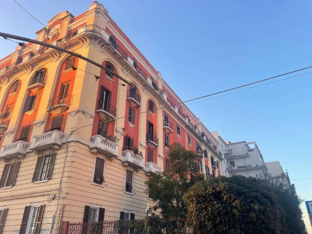 Appartamento in vendita a Bari BA