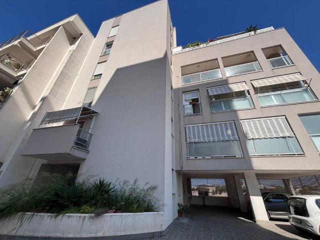 Appartamento in vendita a Bari BA