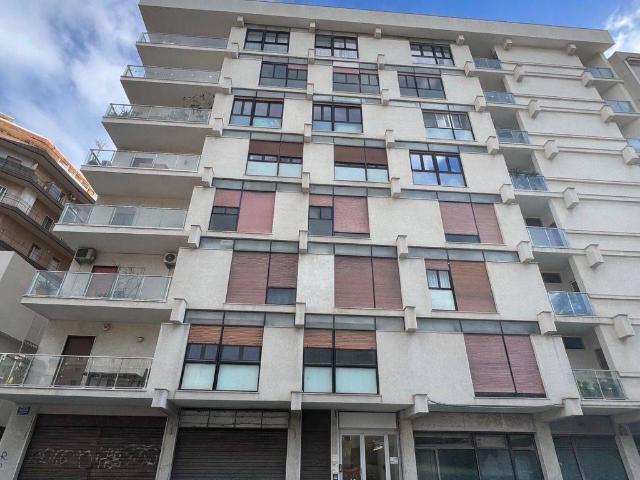 Appartamento in vendita a Bari BA