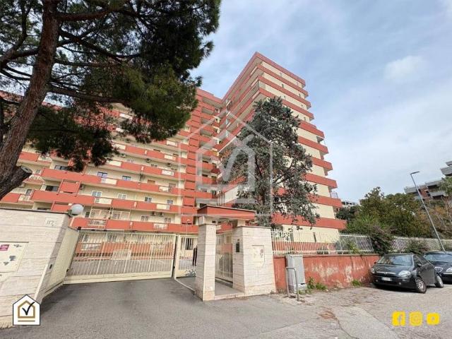 Appartamento in vendita a Bari BA