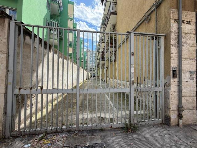 Appartamento in vendita a Bari BA