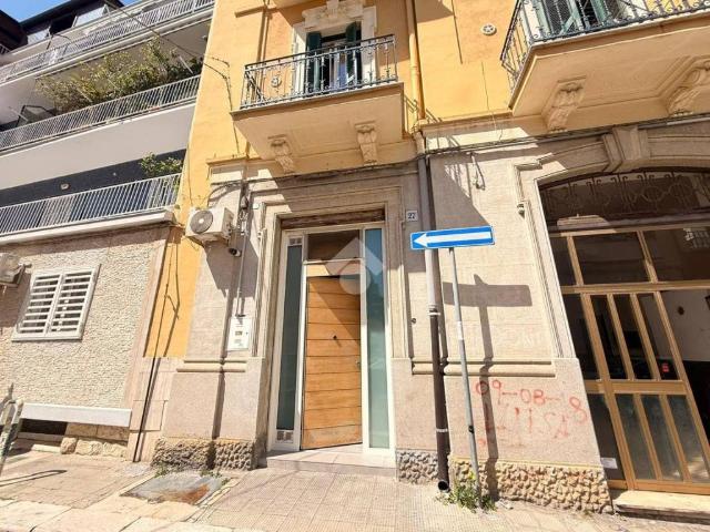 Appartamento in vendita a Bari BA