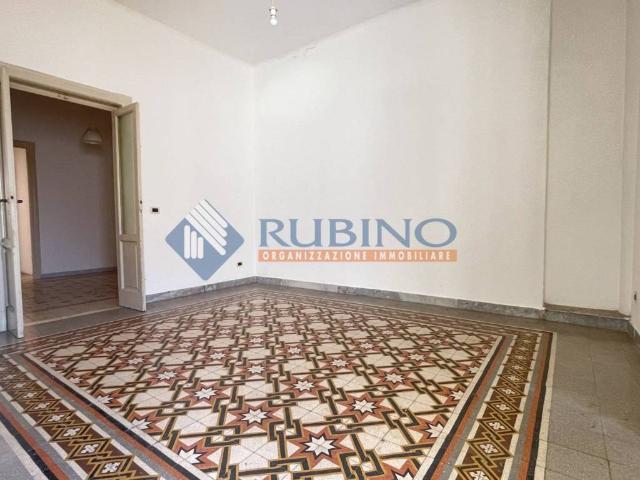 Appartamento in vendita a Bari BA