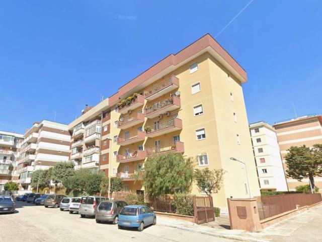 Appartamento in vendita a Bari BA