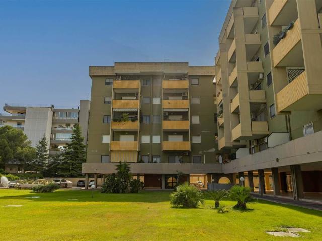 Appartamento in vendita a Bari BA