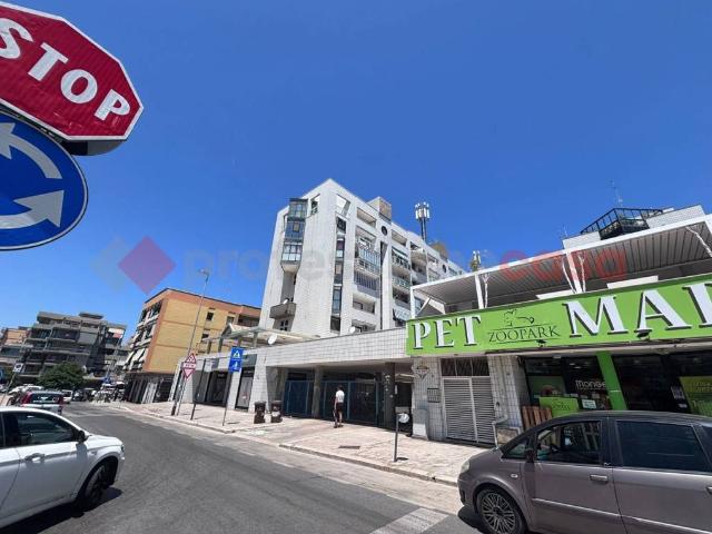 Appartamento in vendita a Bari BA