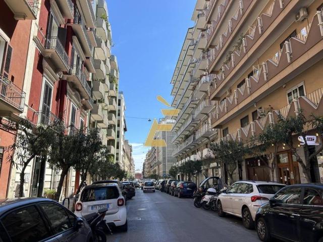 Appartamento in vendita a Bari BA