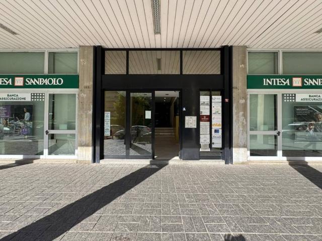 Appartamento in vendita a Bari BA
