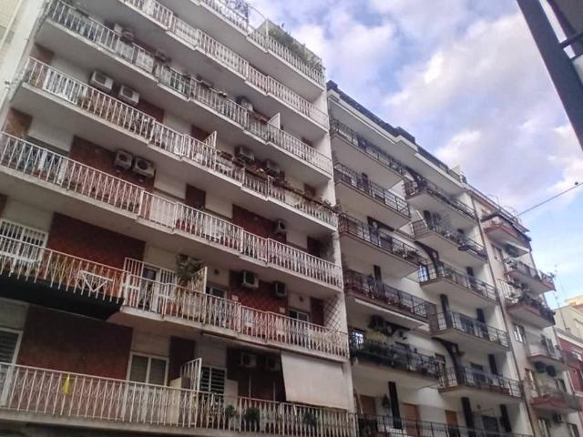 Appartamento in vendita a Bari BA