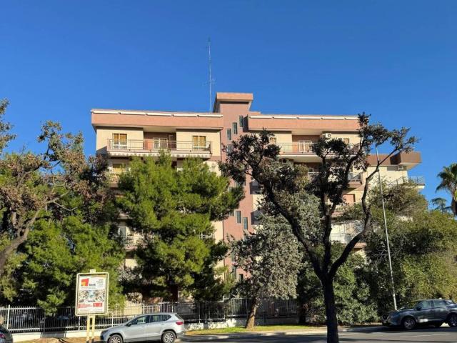 Appartamento in vendita a Bari BA