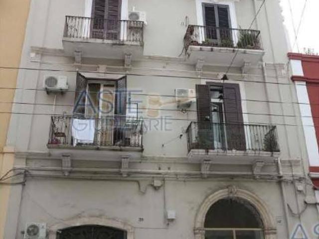 Appartamento in vendita a Bari BA