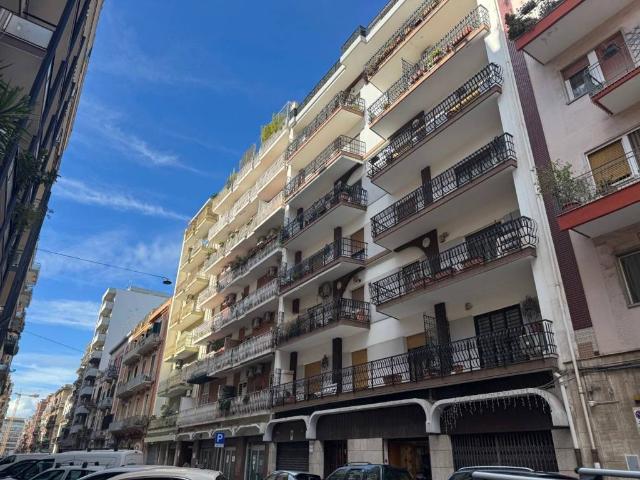 Appartamento in vendita a Bari BA