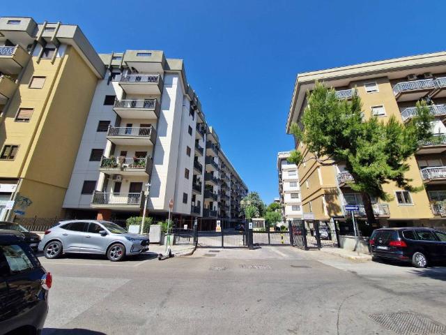 Appartamento in vendita a Bari BA