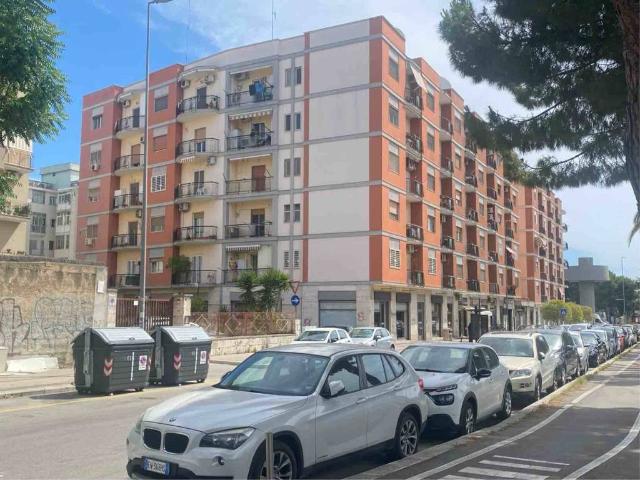 Appartamento in vendita a Bari BA