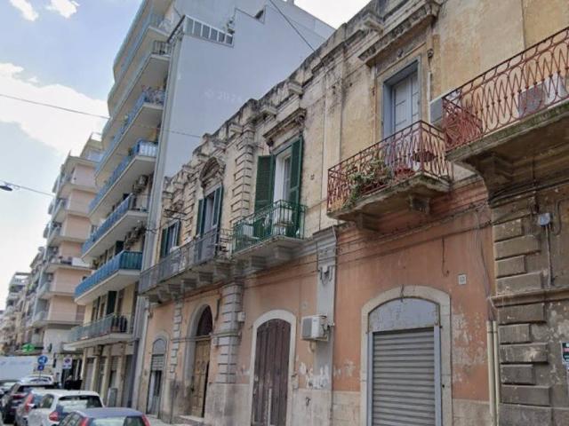 Appartamento in vendita a Bari BA
