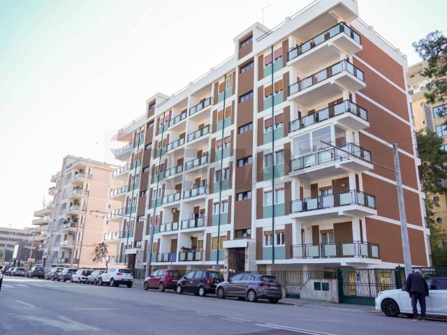 Appartamento in vendita a Bari BA