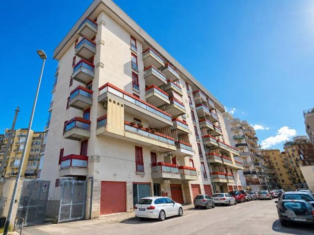 Appartamento in vendita a Bari BA