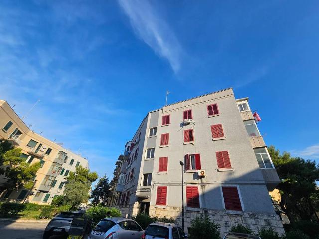 Appartamento in vendita a Bari BA