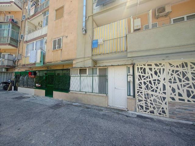 Appartamento in vendita a Bari, Picone