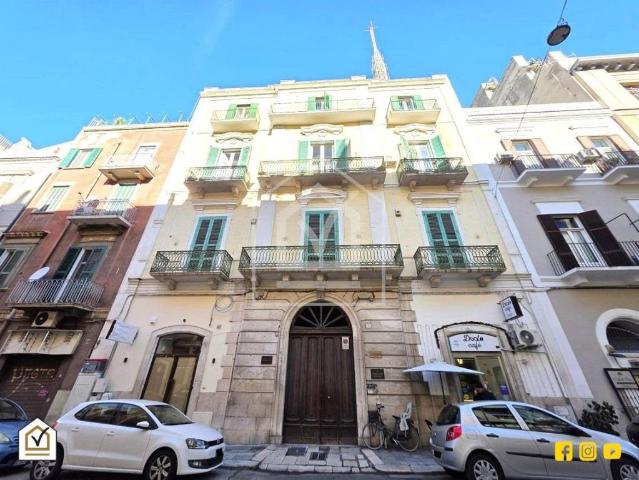 Appartamento in vendita a Bari via Dante Alighieri, 145, Murat