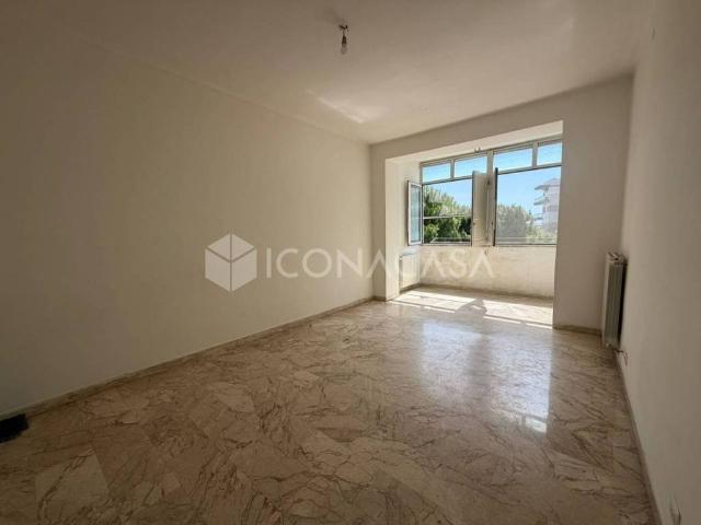 Appartamento in vendita a Bari via Pola, Marconi San Cataldo